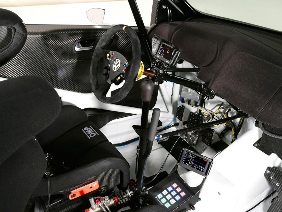  Volkswagen Polo R WRC 2013 года  (фото 38 из 45)